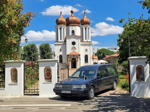 Masina Funerara Volvo Lepus Constantin Urlati